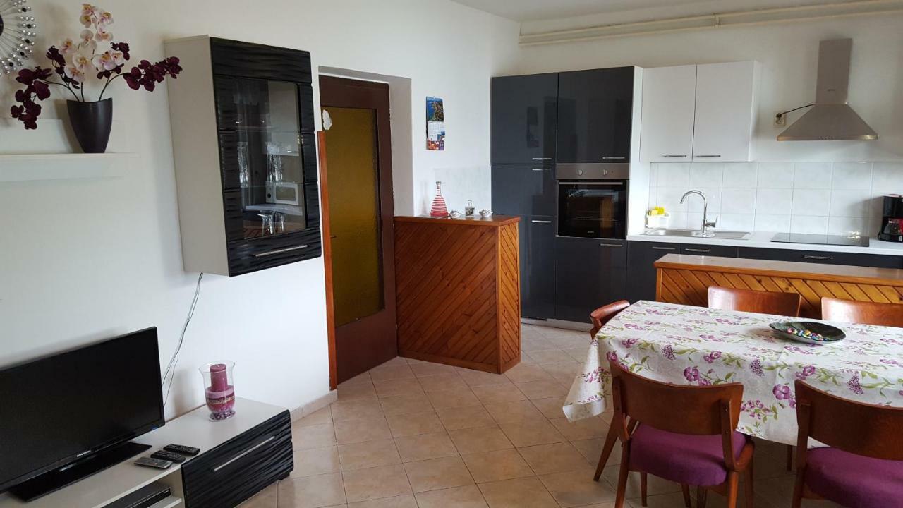 Apartmani Marenda Supetarska Draga Zewnętrze zdjęcie