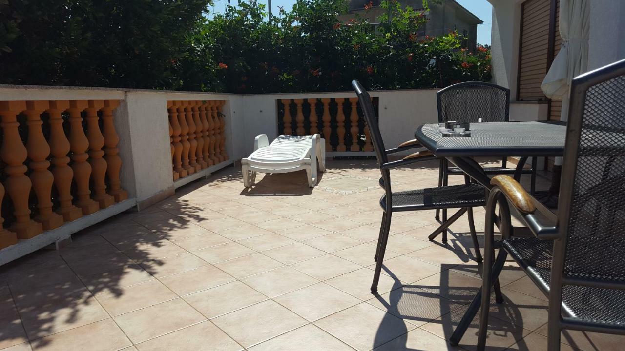 Apartmani Marenda Supetarska Draga Zewnętrze zdjęcie