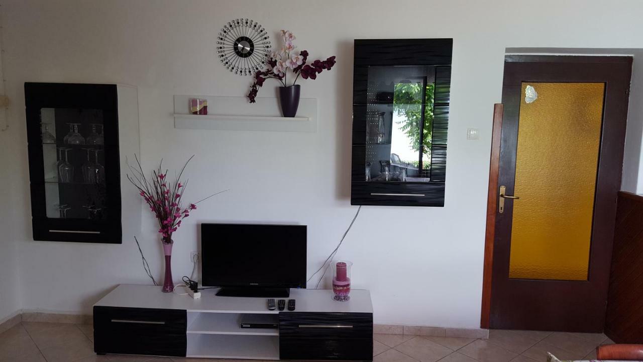 Apartmani Marenda Supetarska Draga Zewnętrze zdjęcie
